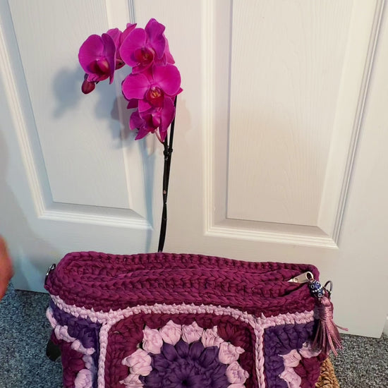 Crochet bag inside view