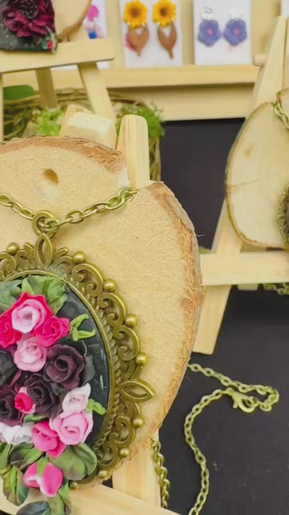 Vintage Botanical Pendent